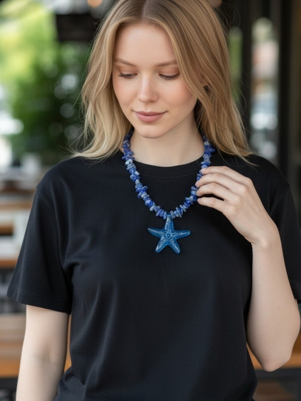 New Multi-tonal Blue Stone Bead Choker With A Large Blue Starfish